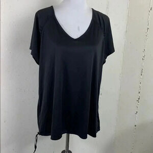 Danskin Now 2X Plus-size‎ Black dri-fit v-neck top